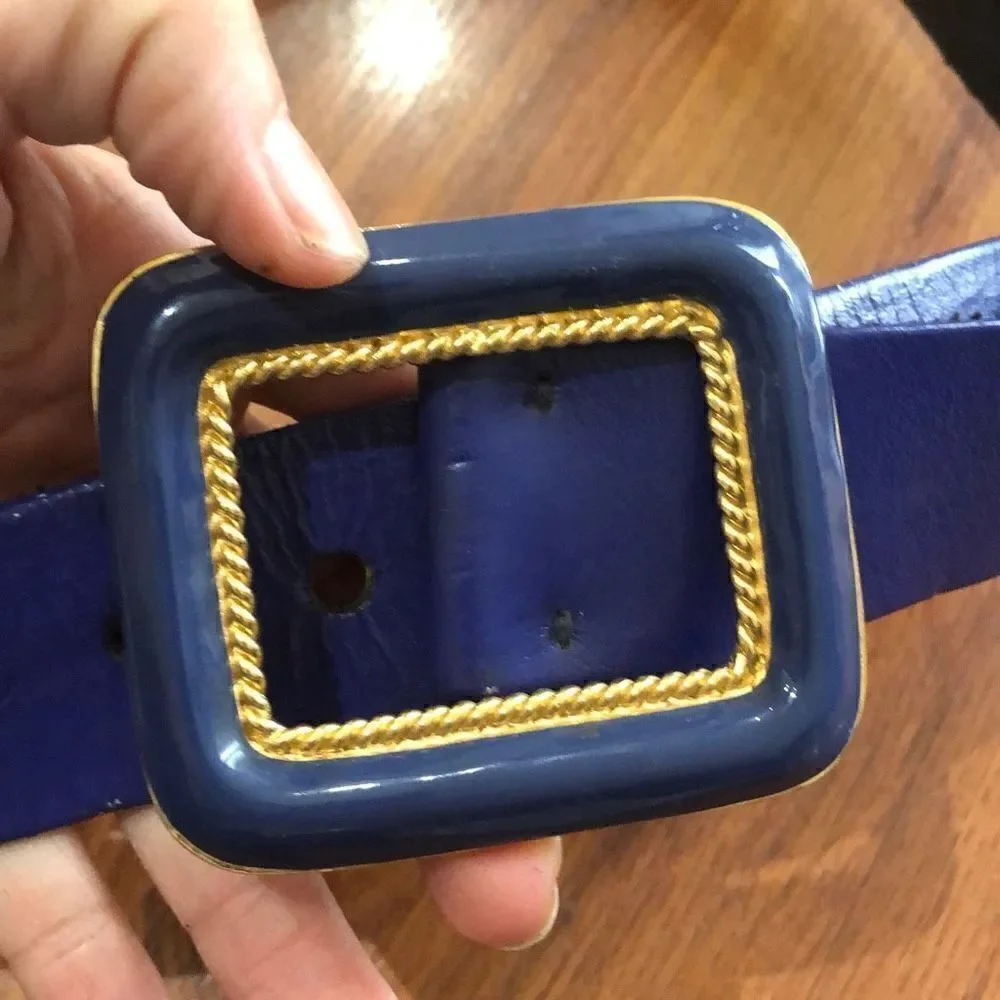 St.John vintage enamel Blue leather ￼belt size XS/s